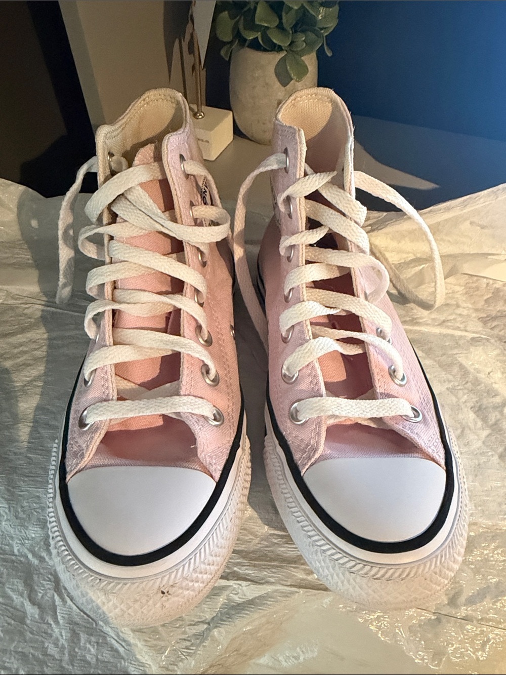 Womans Classic Pink Converse High-Top Canvas Sneakers